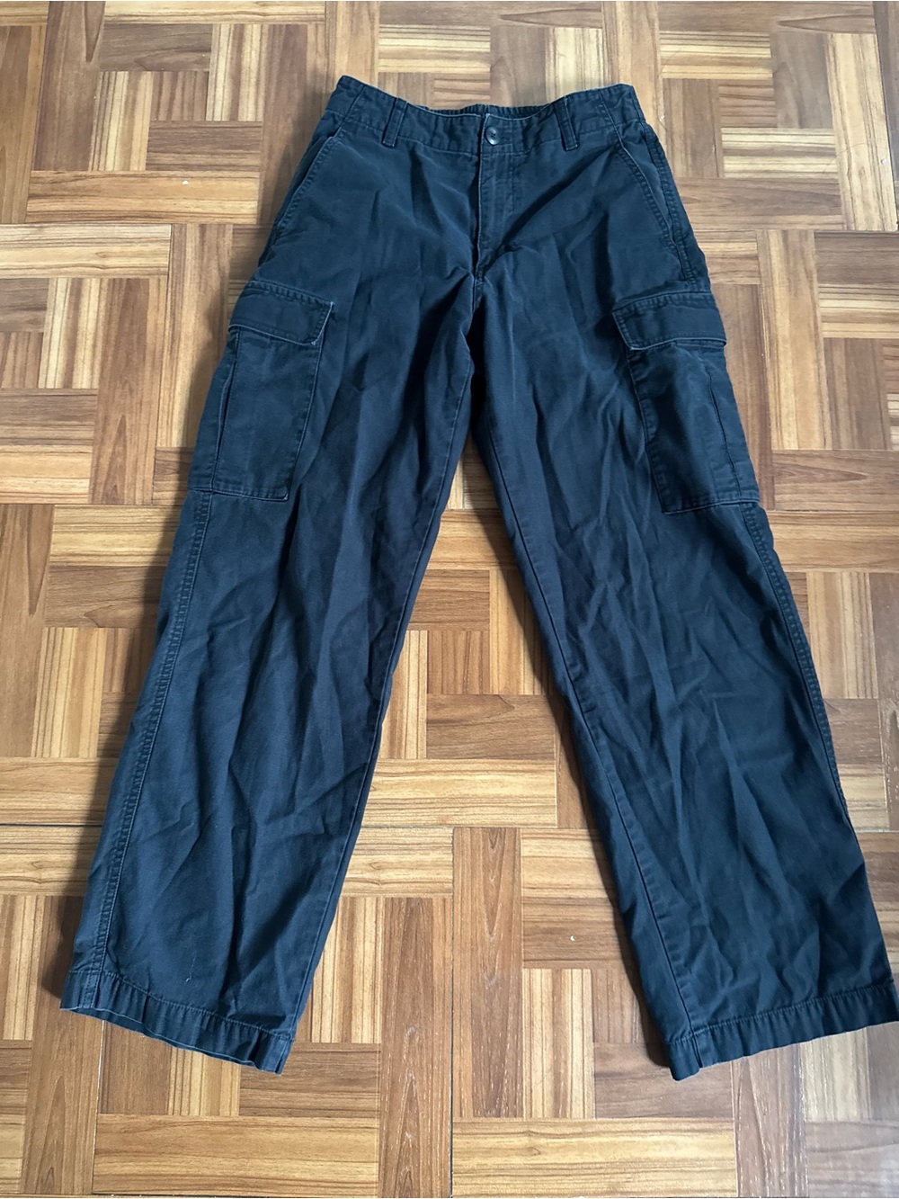 Uniqlo Women’s Black Cargo Pants
